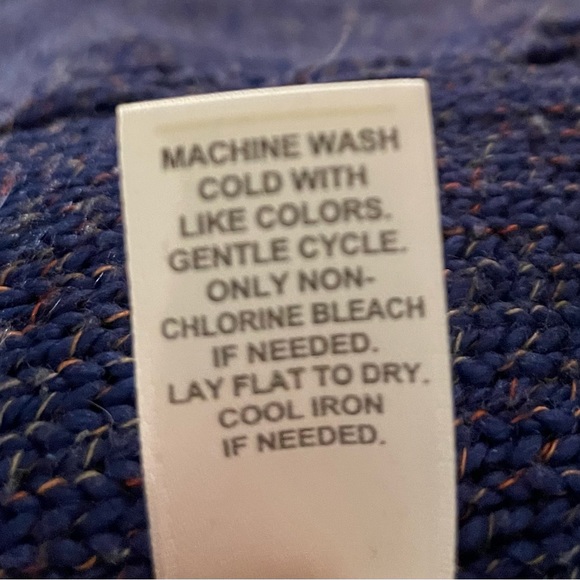 Cato blue heather pullover tunic sweater with front off- center notch, sz L - Picture 5 of 5